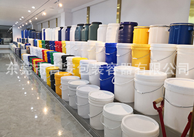 www.黑鸡巴尤物视频吉安容器一楼涂料桶、机油桶展区